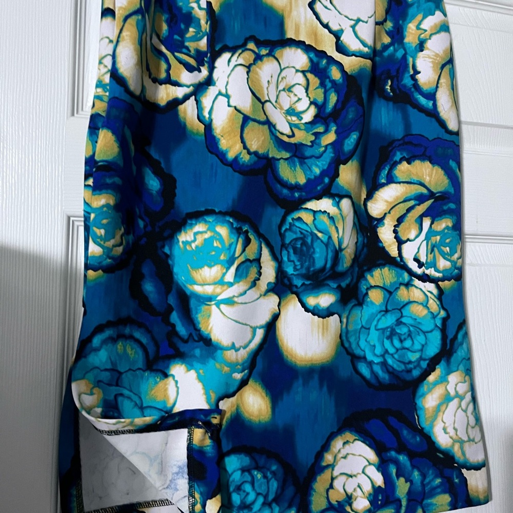 Floral Blue and White Scarf